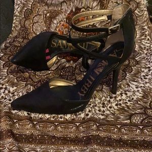 Woman’s size 7 Sam & Libby